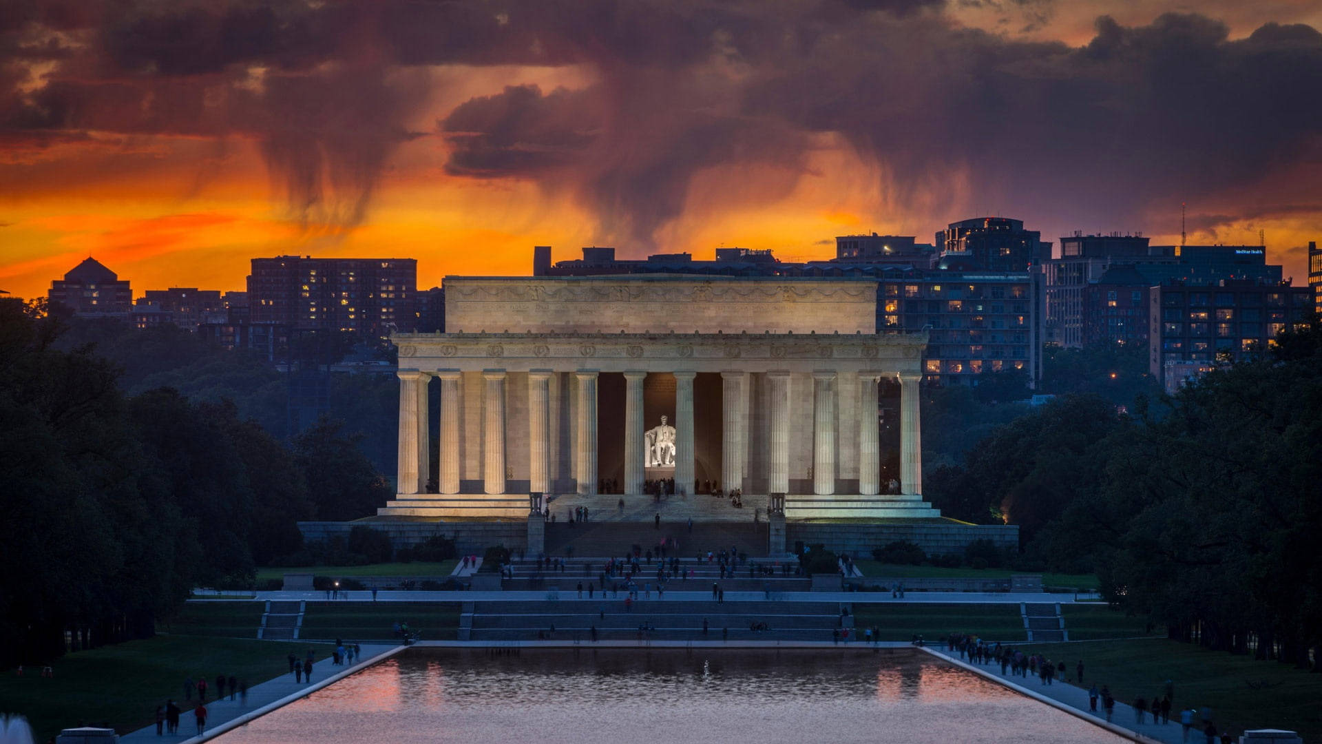 Memorialde Lincoln Em Washington À Noite. Papel de Parede