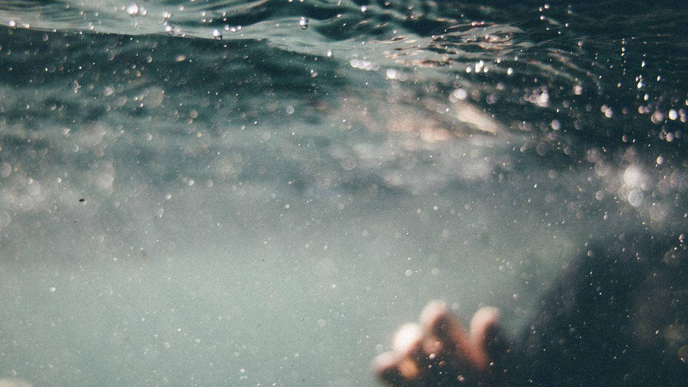 Man Under The Water Aesthetic Wallpaper