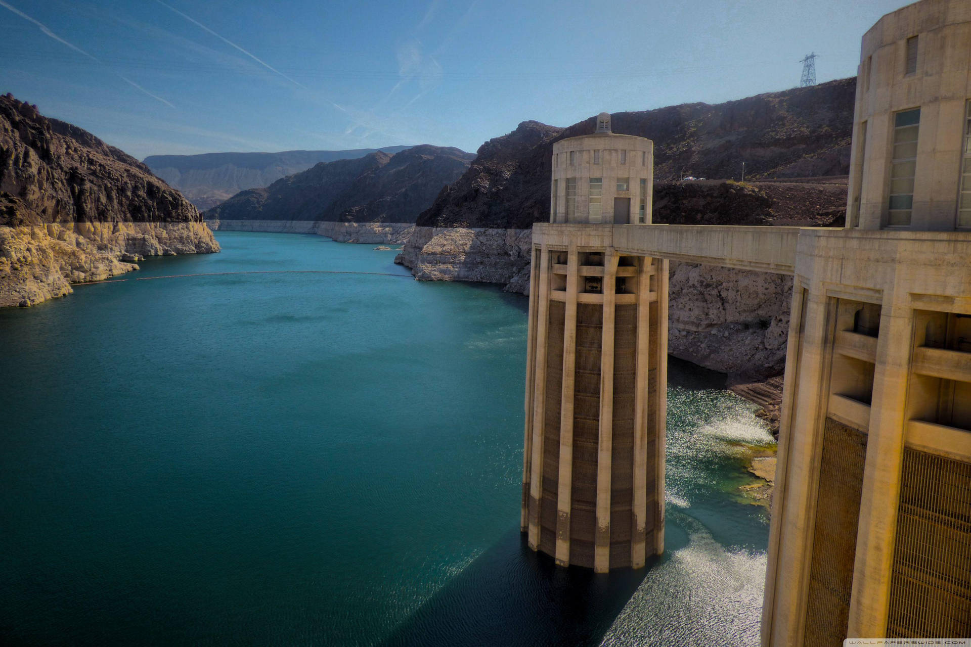 Water Level Markers Of Hoover Dam Wallpaper