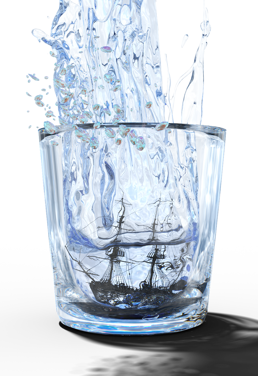 Water Splashin Glass Cup PNG