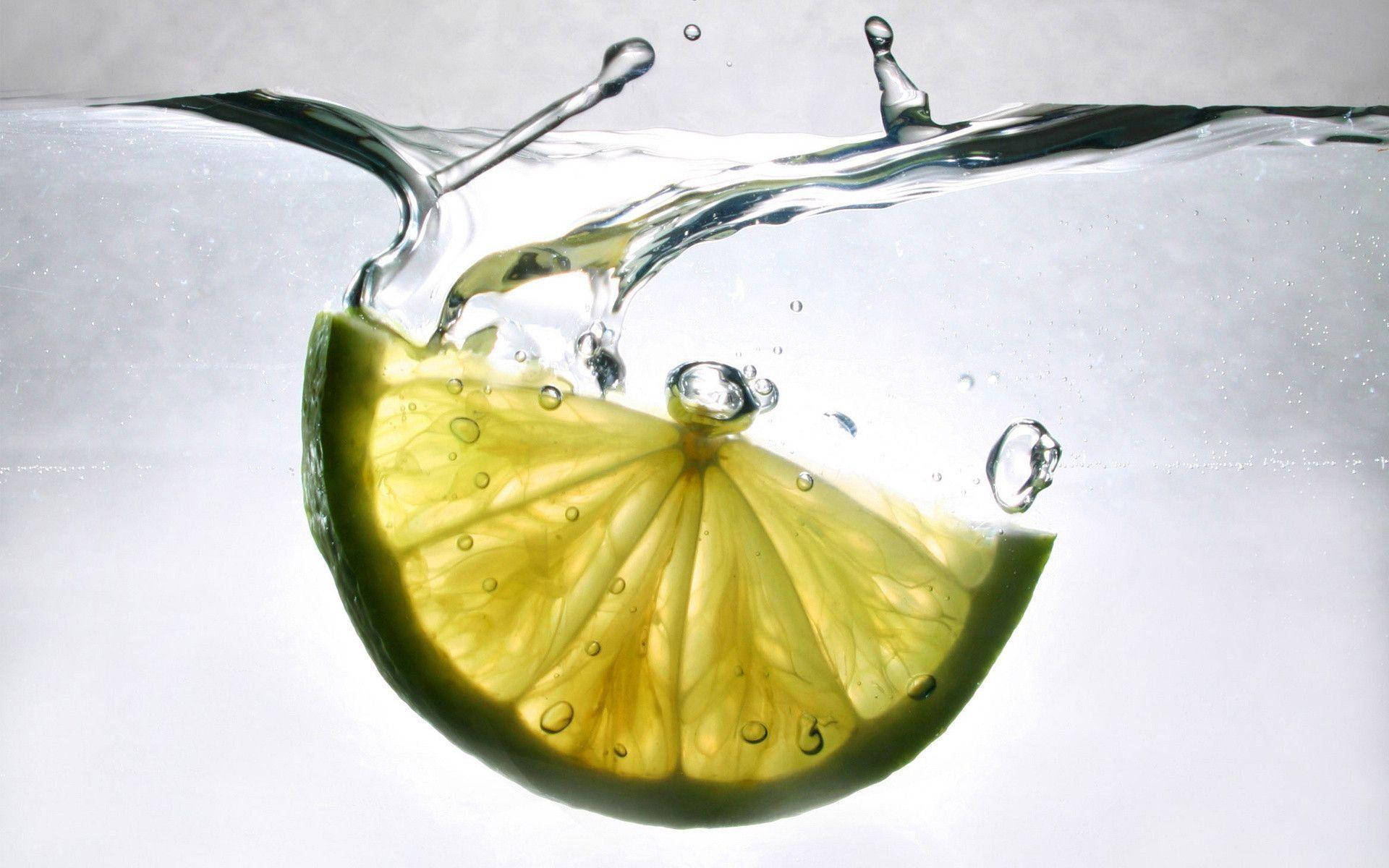 Water With A Slice Of Lime Wallpaper
