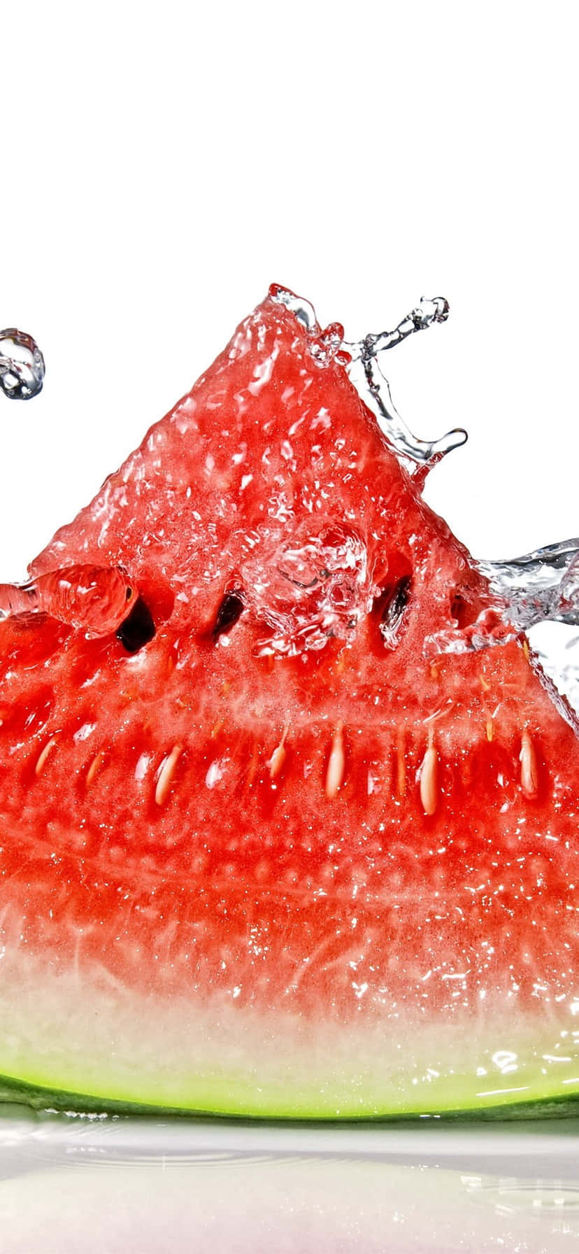 Nyd sødmen af sommeren med en vandmelon Iphone baggrund. Wallpaper