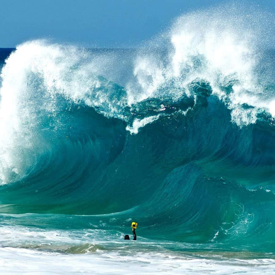 Einewunderschöne Welle Gleitet Über Den Ozean.