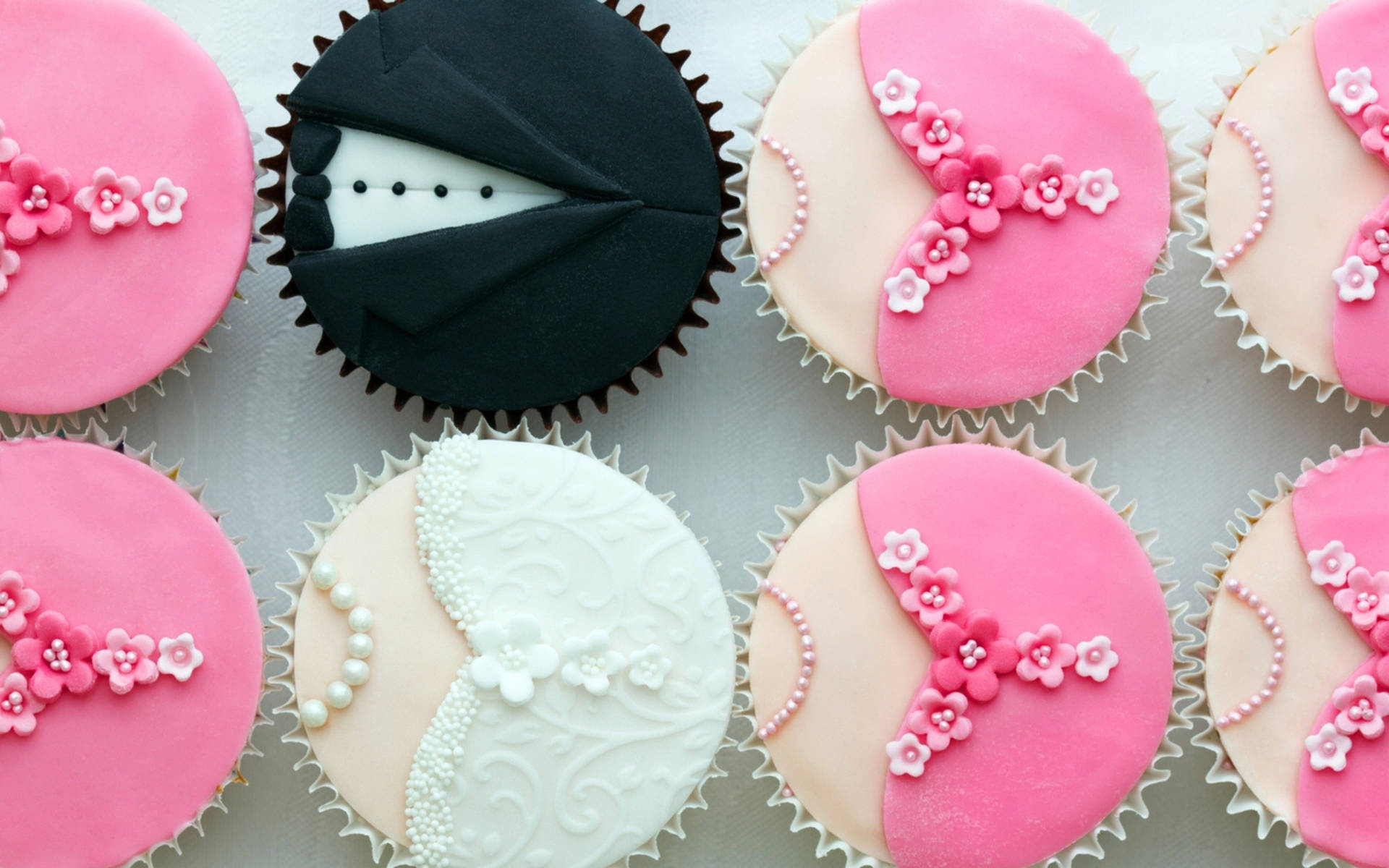 Wedding Aesthetic Cupcakes Background