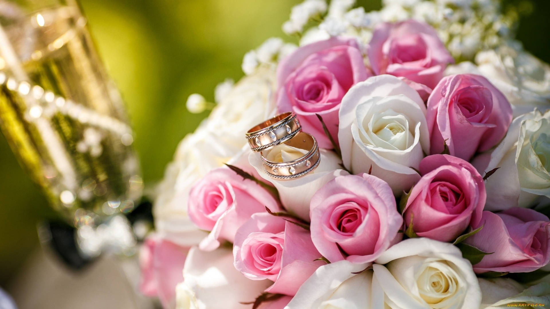 Romantic Wedding Rings on a Beautiful Bouquet Wallpaper