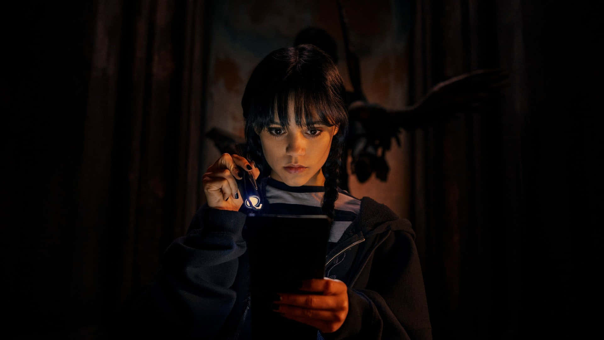 Wednesday_ Addams_ With_ Scissors_ And_ Phone Wallpaper