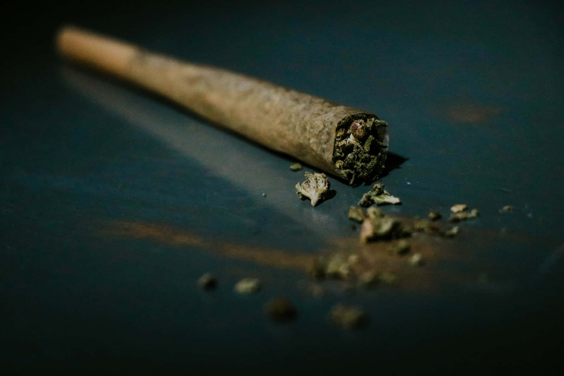 Weed Joint Close-Up Wallpaper