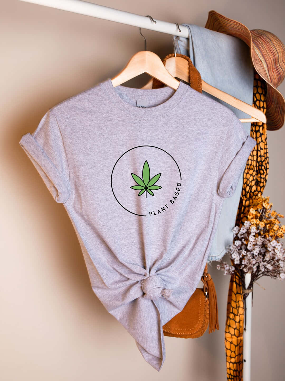 Imagende Una Camiseta Con Diseño De Marihuana