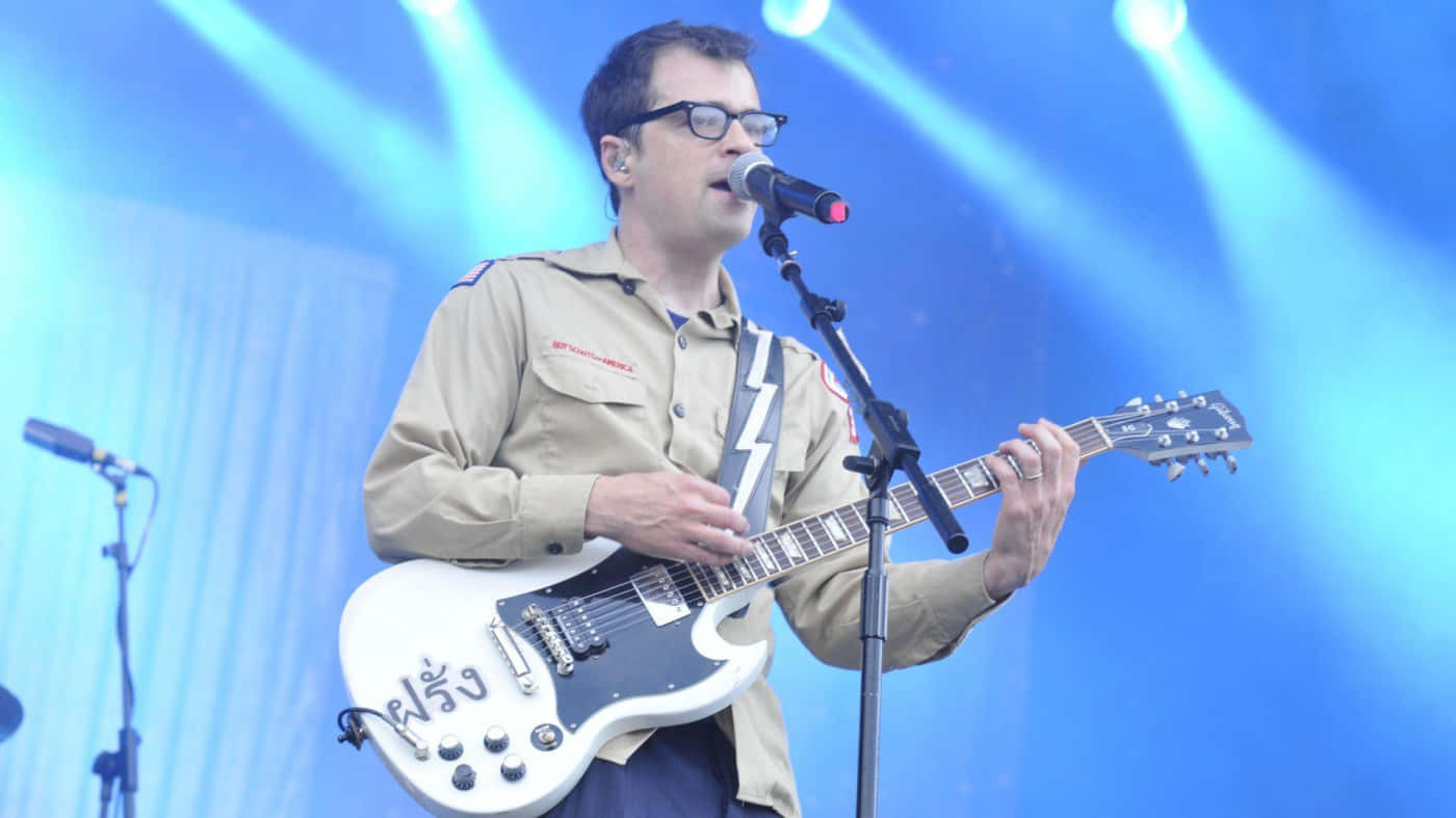 Weezer Lead Singer Performing Live Wallpaper