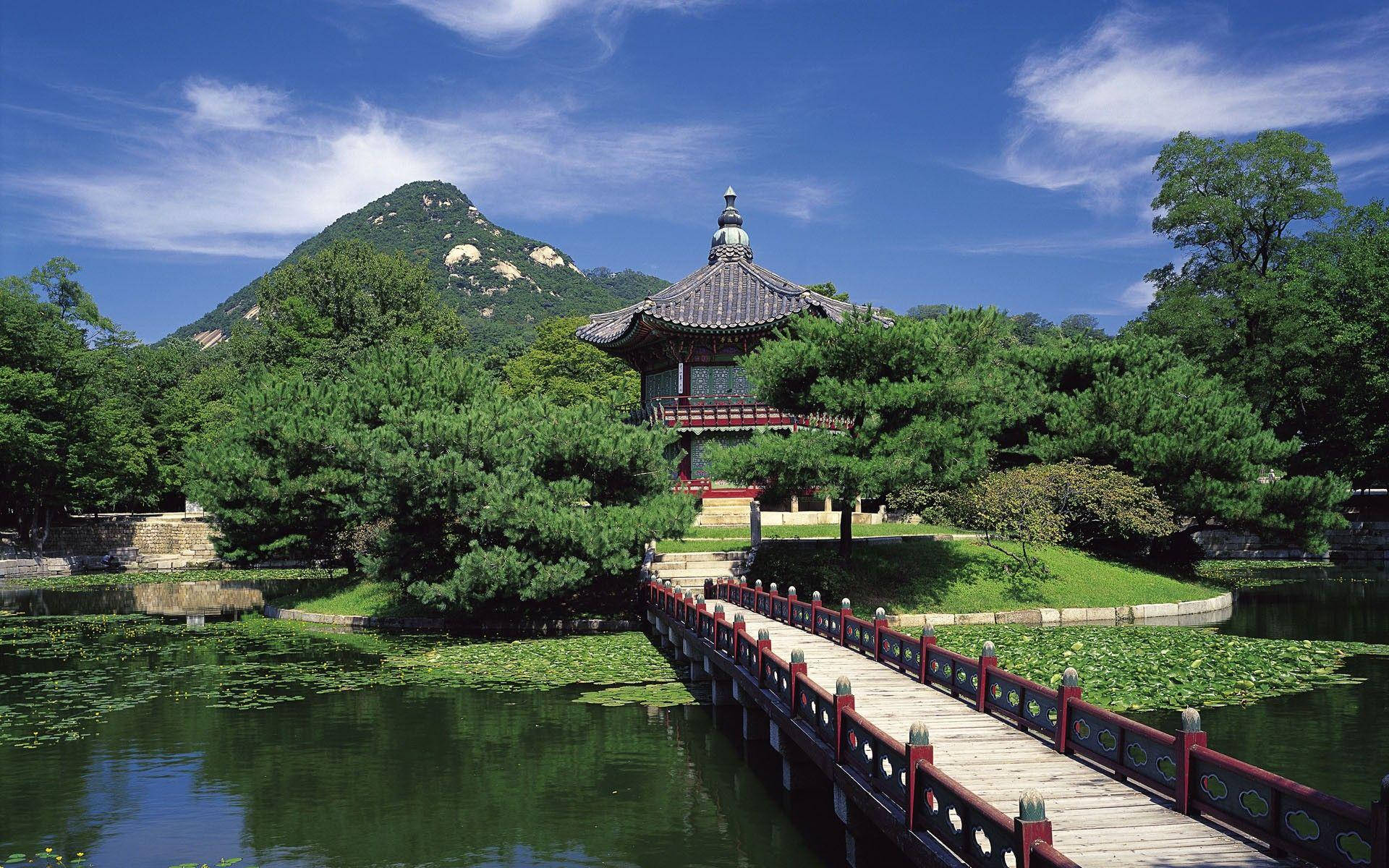 Well-preserved South Korea Wallpaper