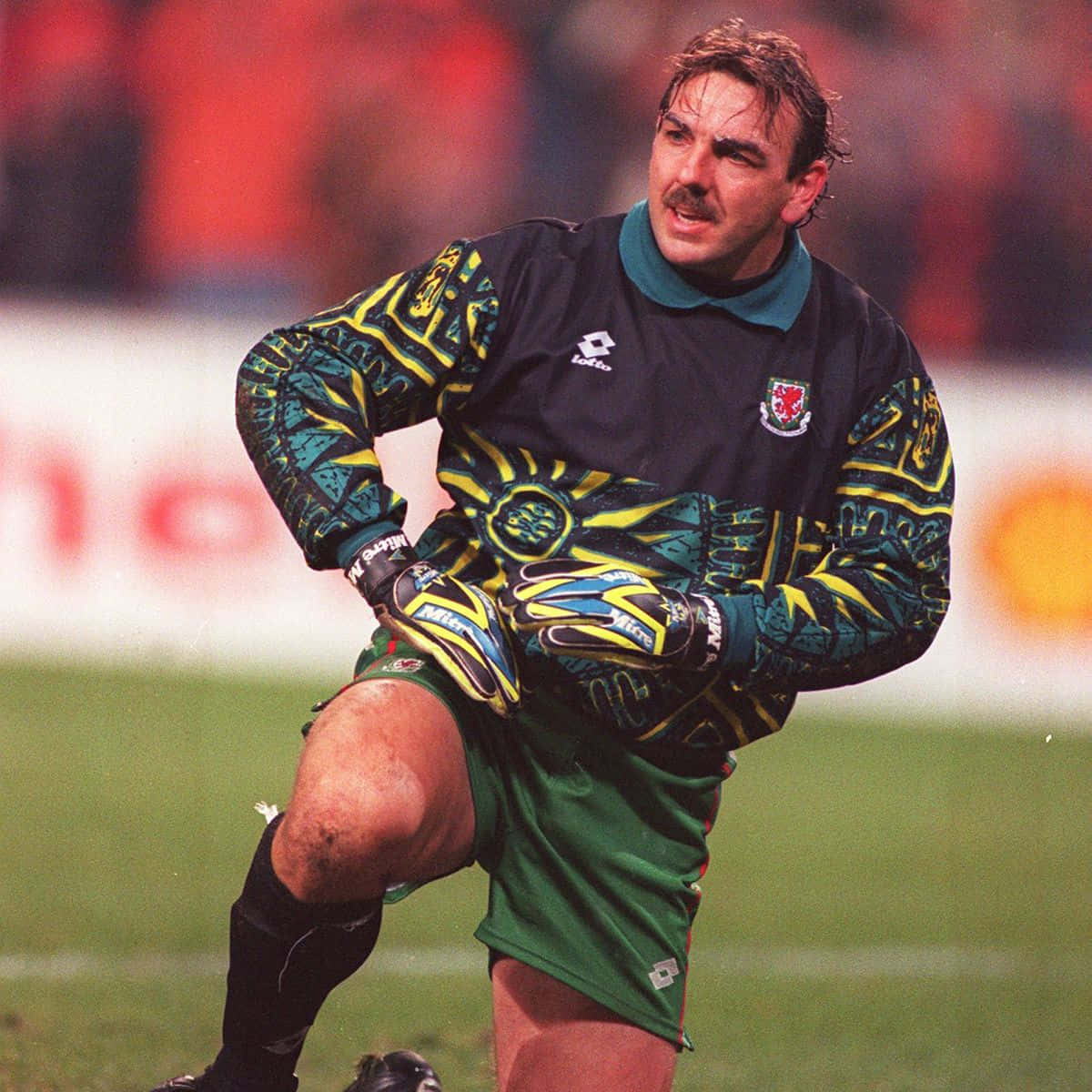 Welsh Footballer Neville Southall At The World Cup Qualifier Wallpaper