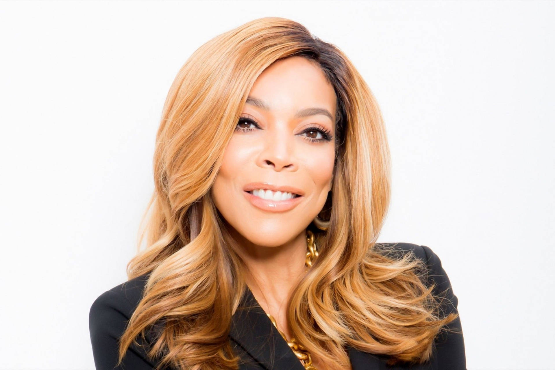 Wendy Williams Simple Hairstyle Wallpaper