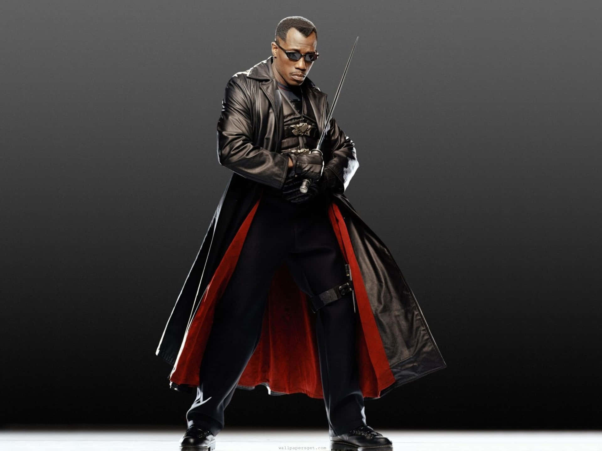 Wesley Snipes in iconic action pose Wallpaper