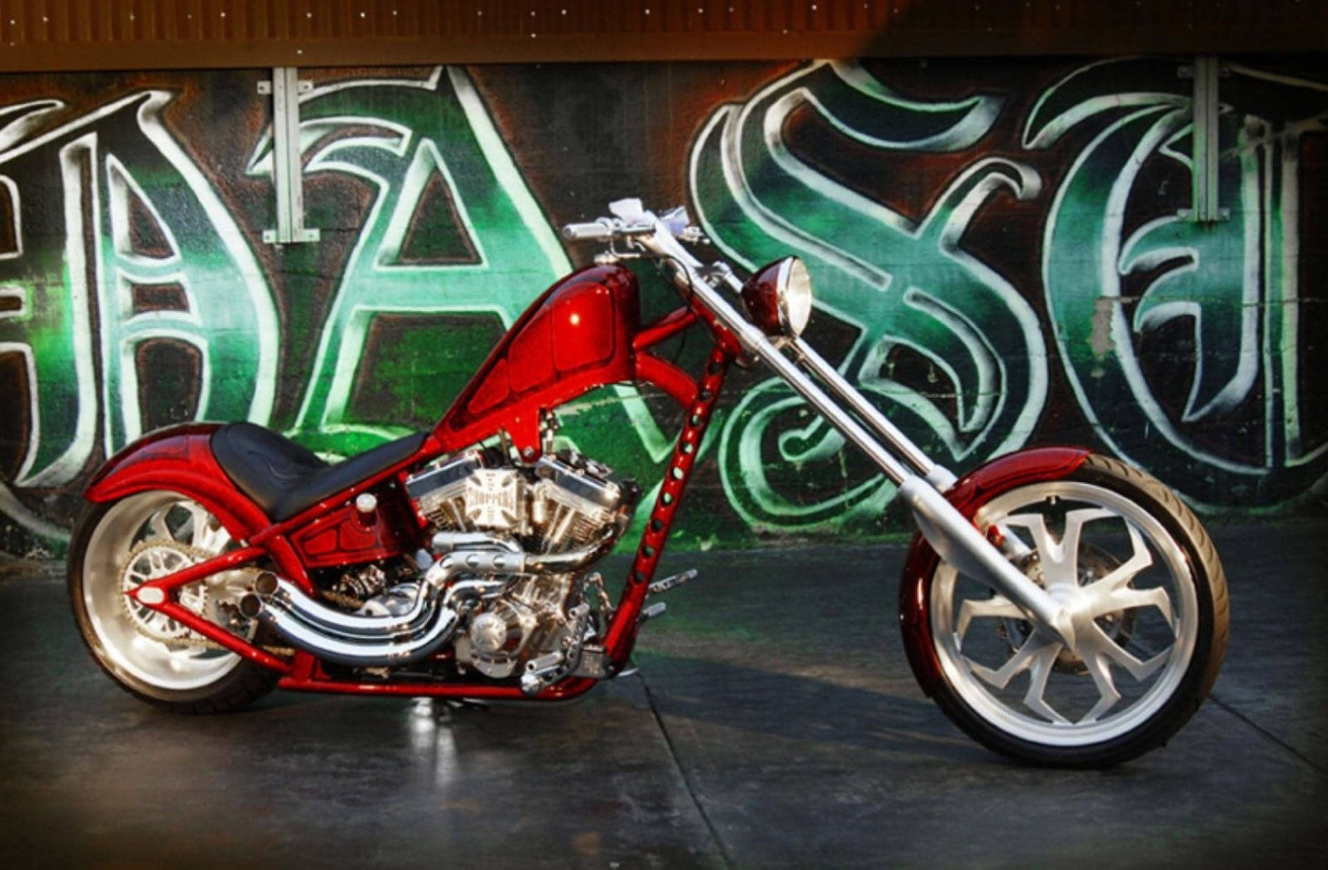 West Coast Choppers Rød Motorcykel Wallpaper