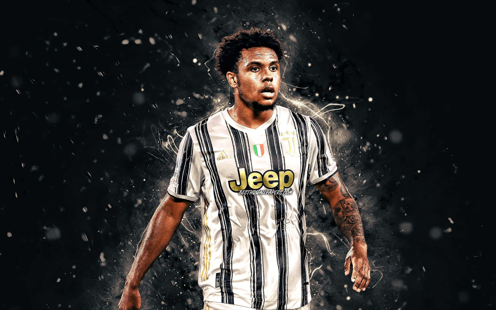 Weston Mc Kennie Juventus Midfielder Dynamic Action Wallpaper