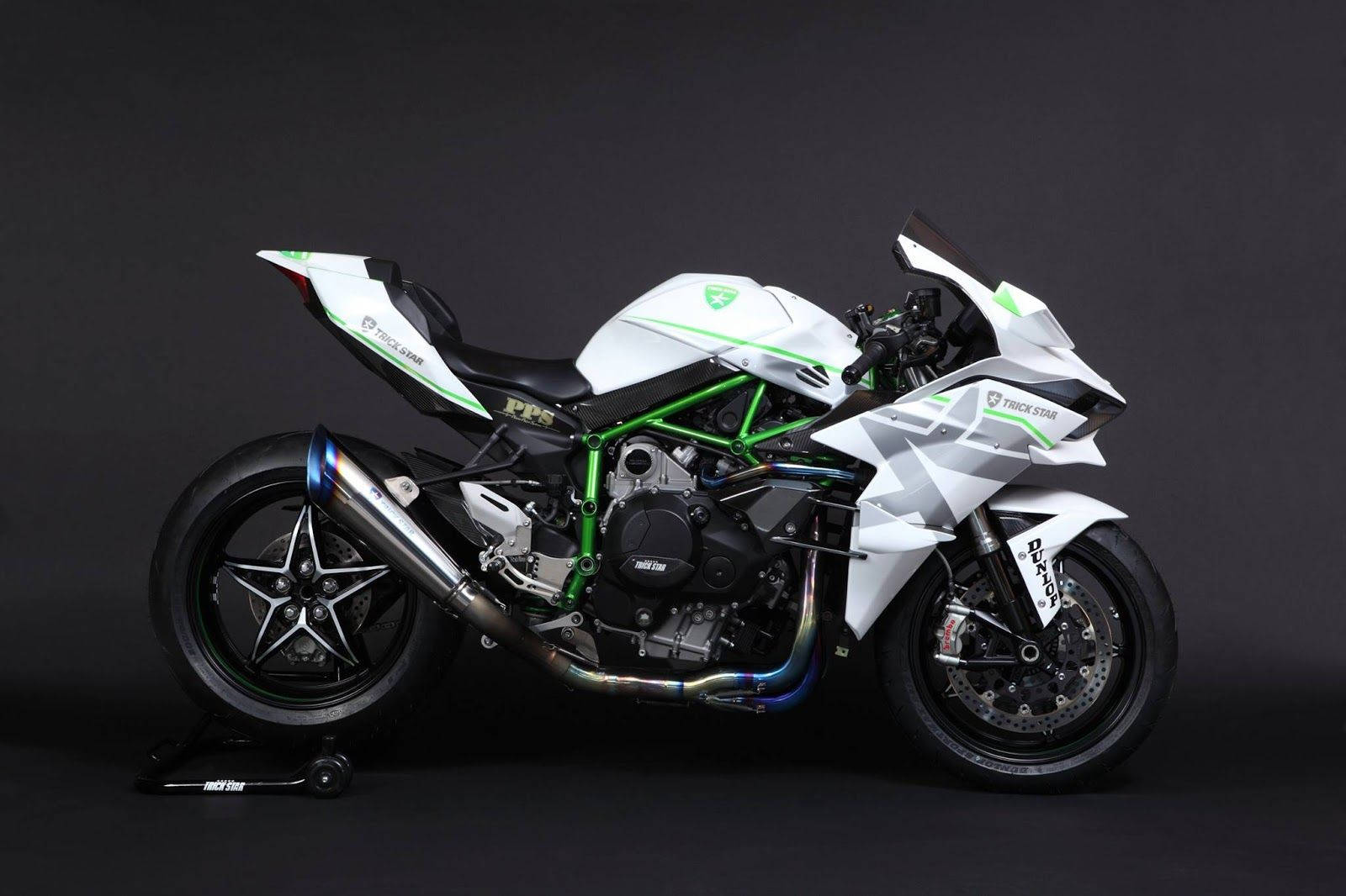 Exhilarating Power - The White and Black Kawasaki H2R Wallpaper