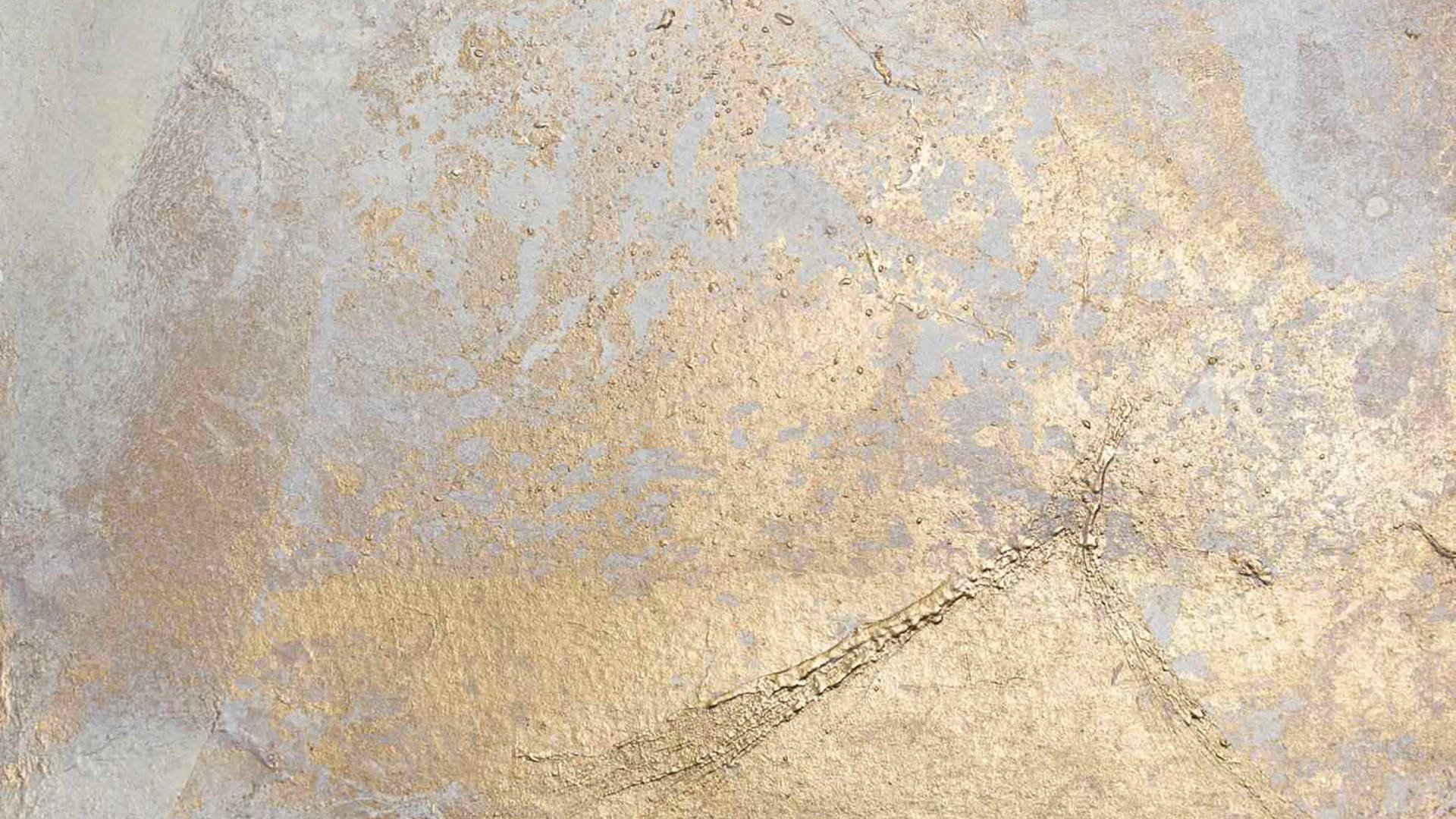 White And Gold Sprayed Wall Wallpaper