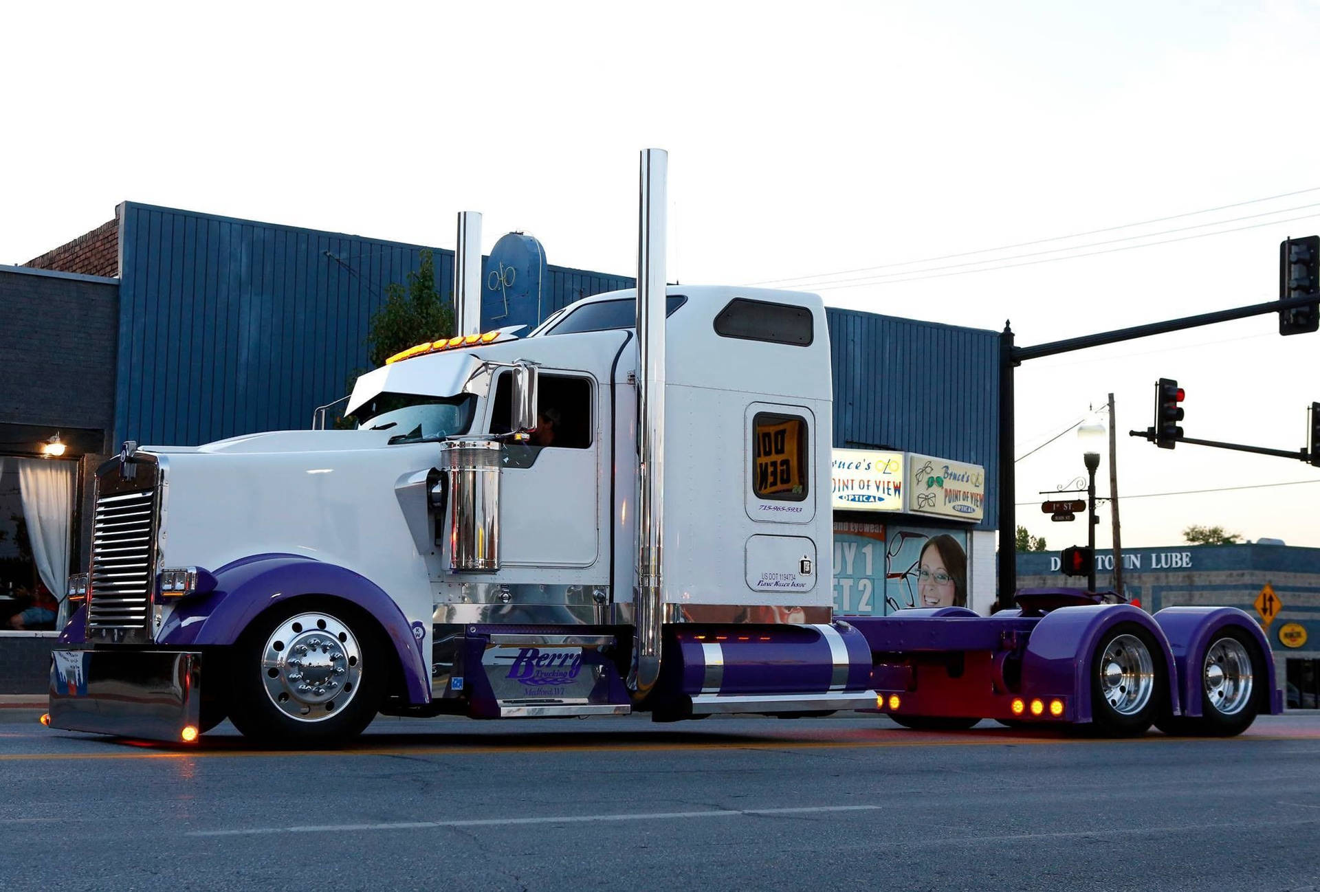 White And Purple Kenworth Truck Wallpaper