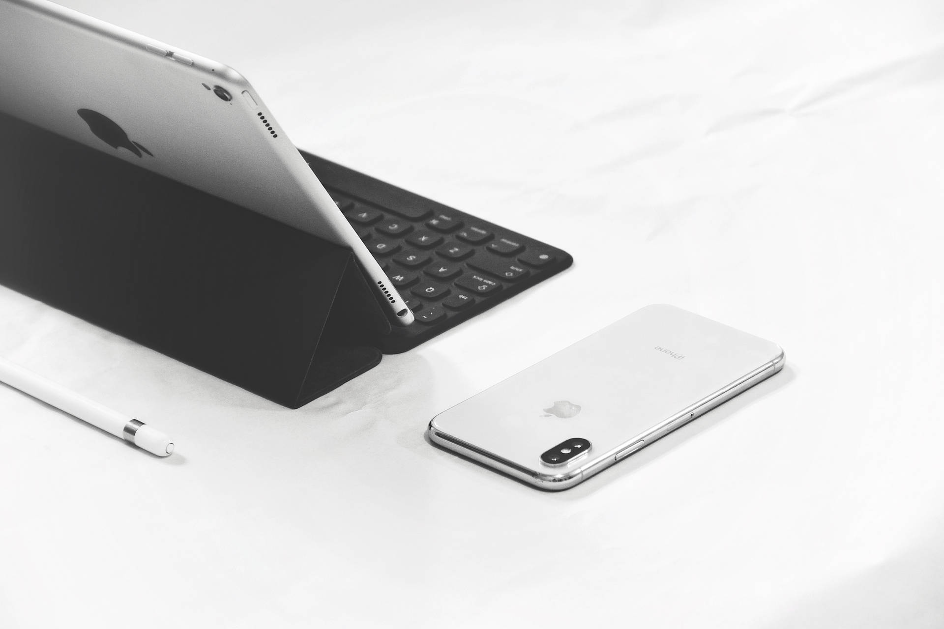 White Apple Ipad Pro With Smart Keyboard
