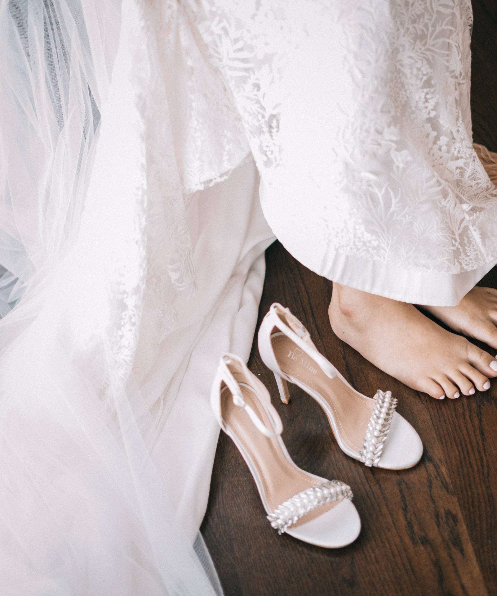 White Bridal Shoes Wallpaper