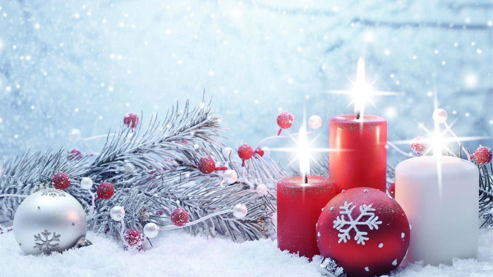 White Christmas Ornaments Red Candles Wallpaper