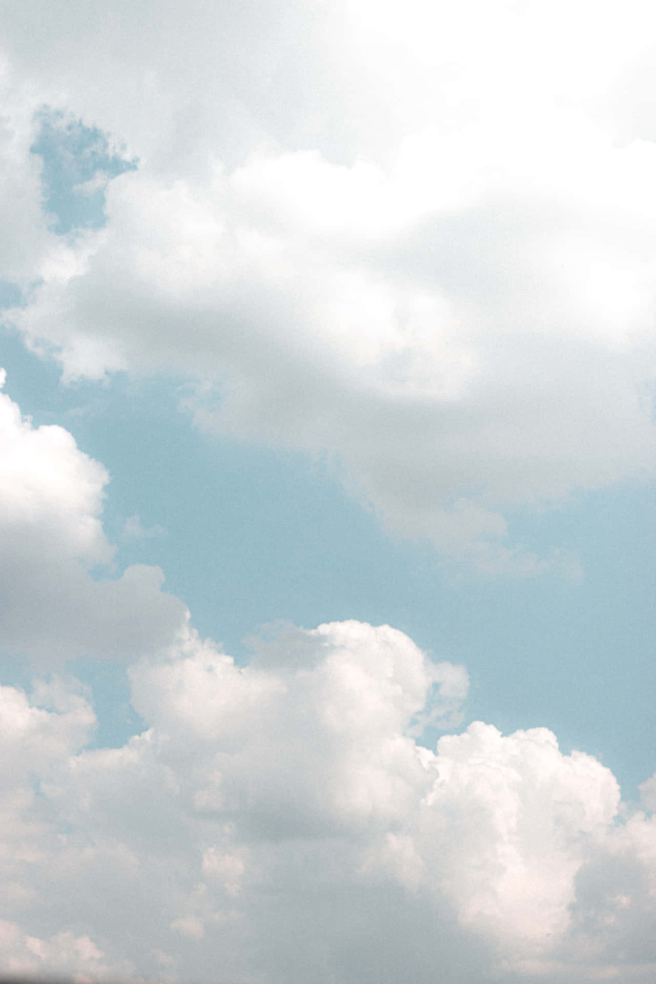 Nubesblancas En El Cielo. Fondo de pantalla