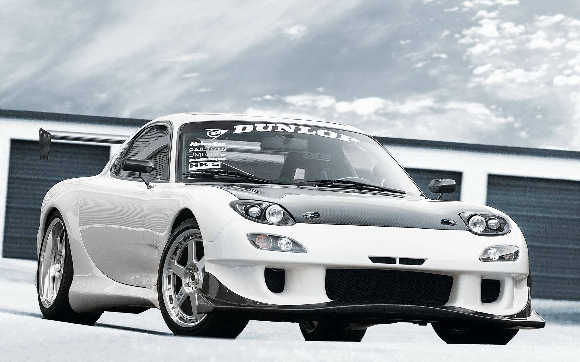 White Mazda Rx-7 Dunlop