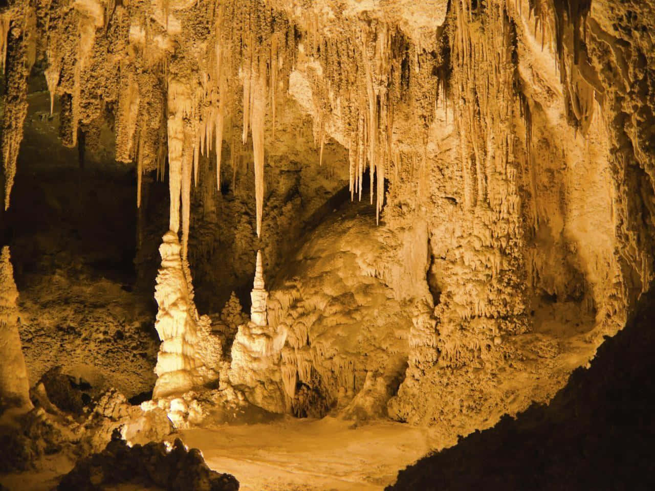 Depositminerali Bianchi Nel Parco Nazionale Delle Grotte Di Carlsbad Sfondo