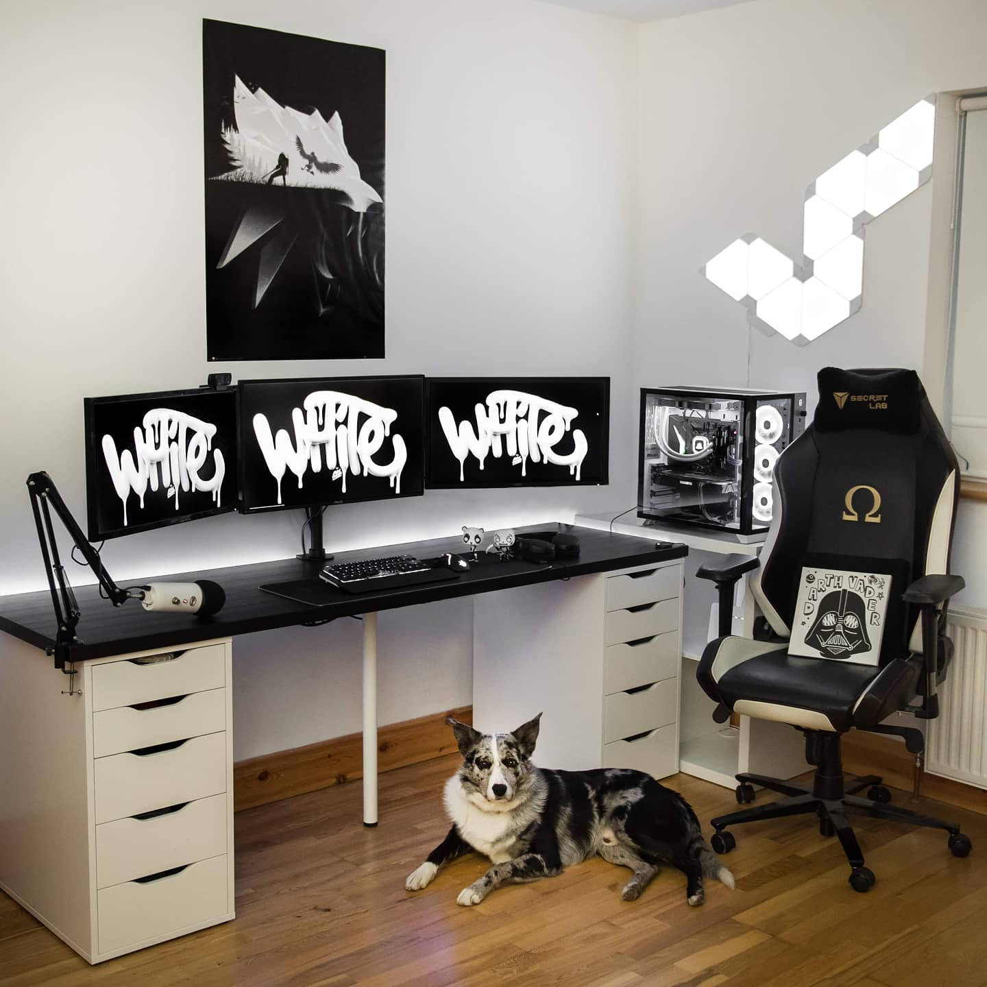 Opgrader din hjemme kontor med hvide PC. Wallpaper