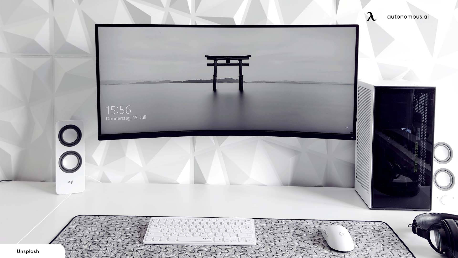 Old-møder-ny stil: en helt hvid PC med et stilrent interface Wallpaper