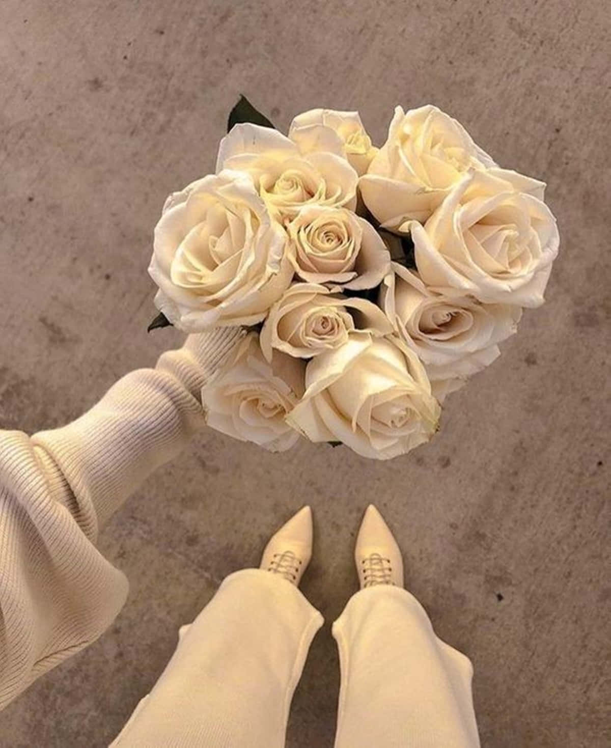 Hvide roser æstetisk bryllup buket top-vinkel skud Wallpaper