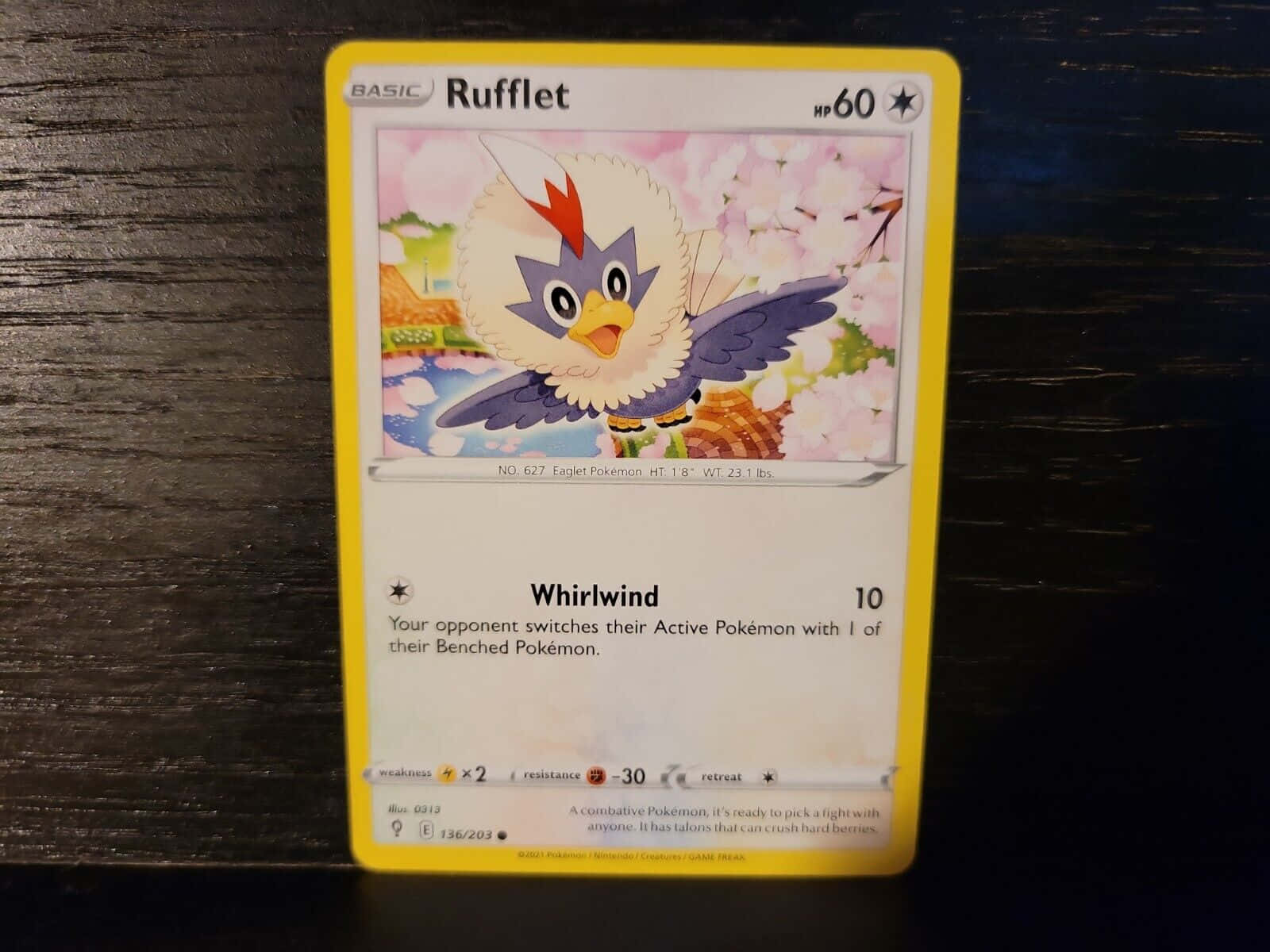White Rufflet Card With Yellow Border Wallpaper