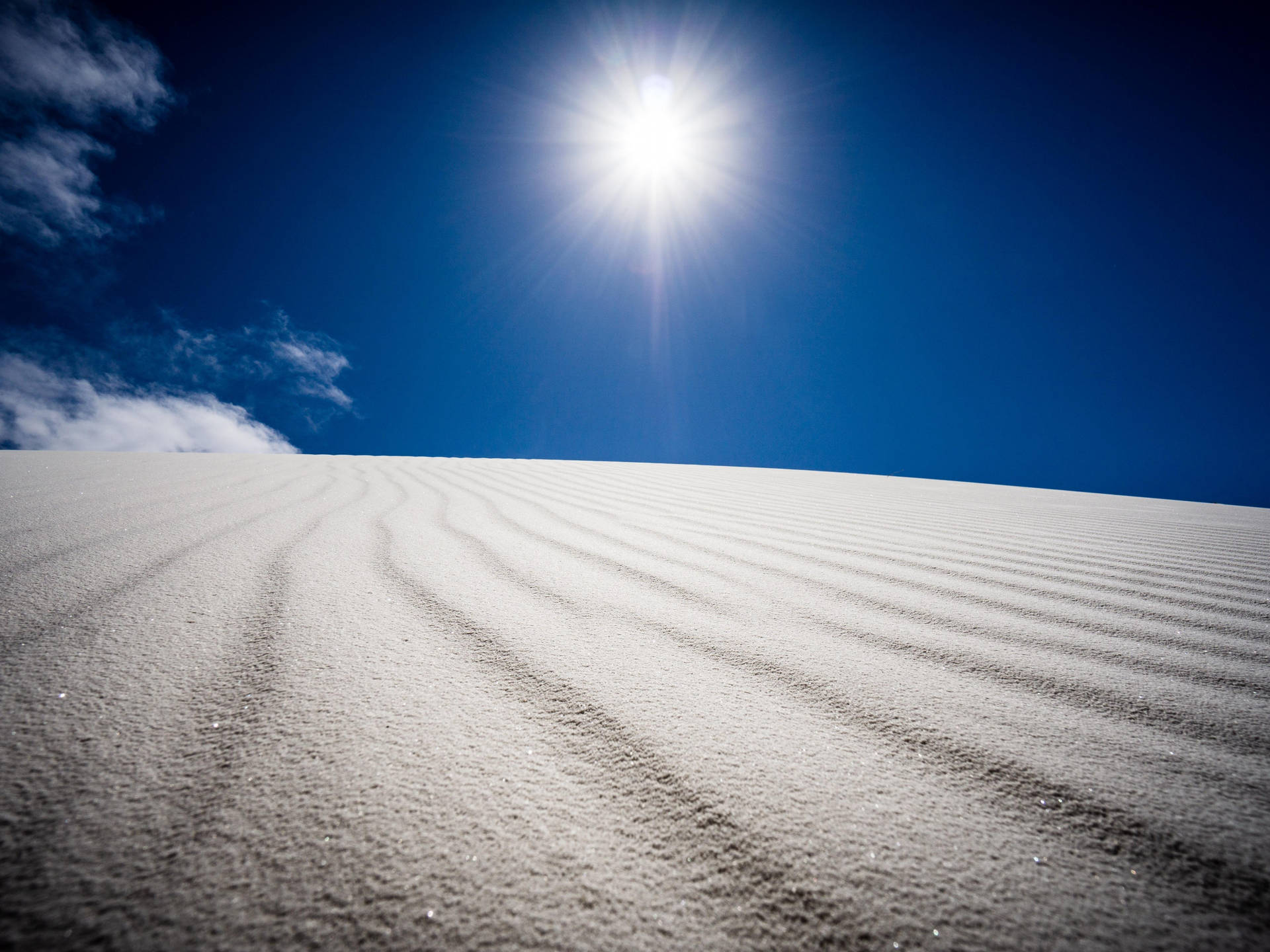 White Sand Desert Sun Wallpaper