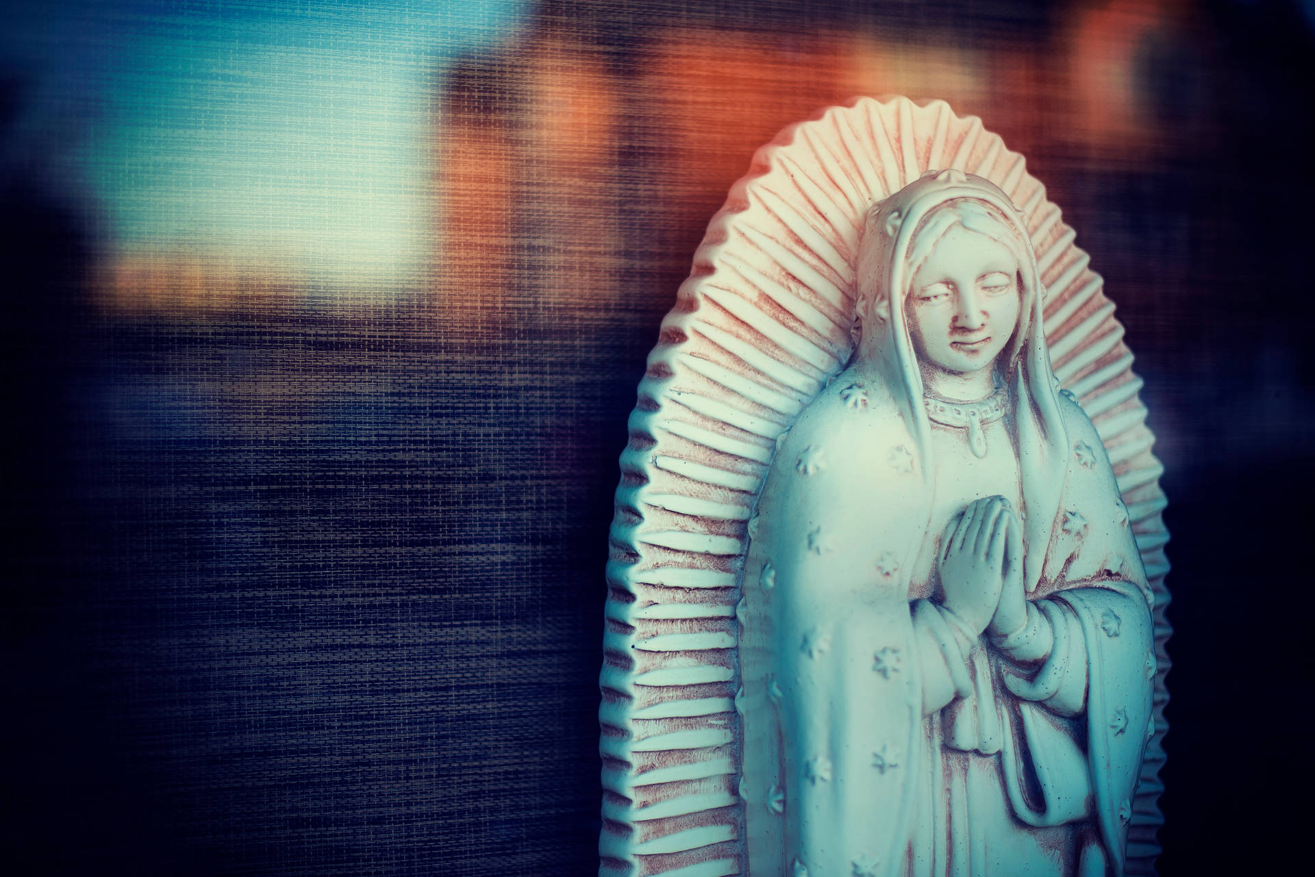 White Virgen De Guadalupe Figurine Wallpaper