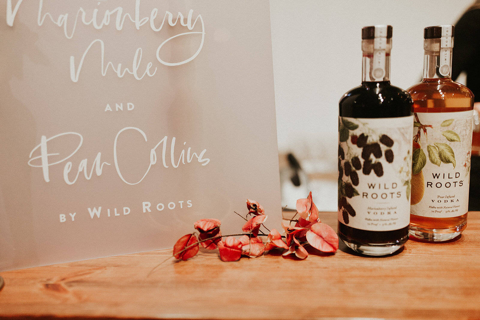 Wild Roots Huckleberry Mule Pear Collins Wallpaper