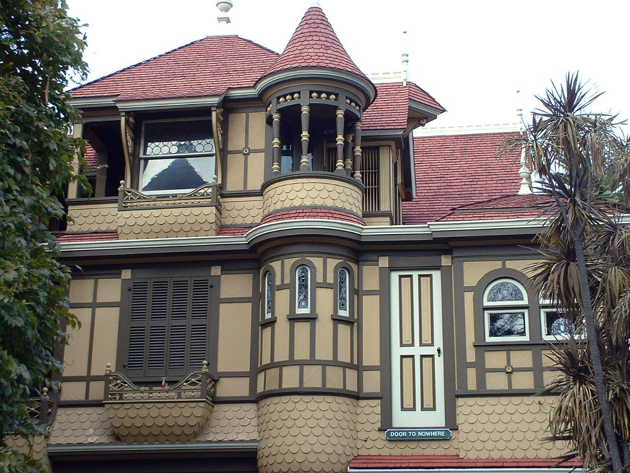 Winchester Mystery House Partial Exterior Picture
