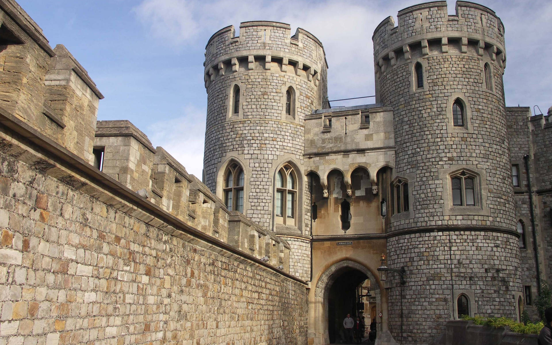 Sfogliala Maestosa Bellezza Delle Mura Del Castello Di Windsor Sfondo