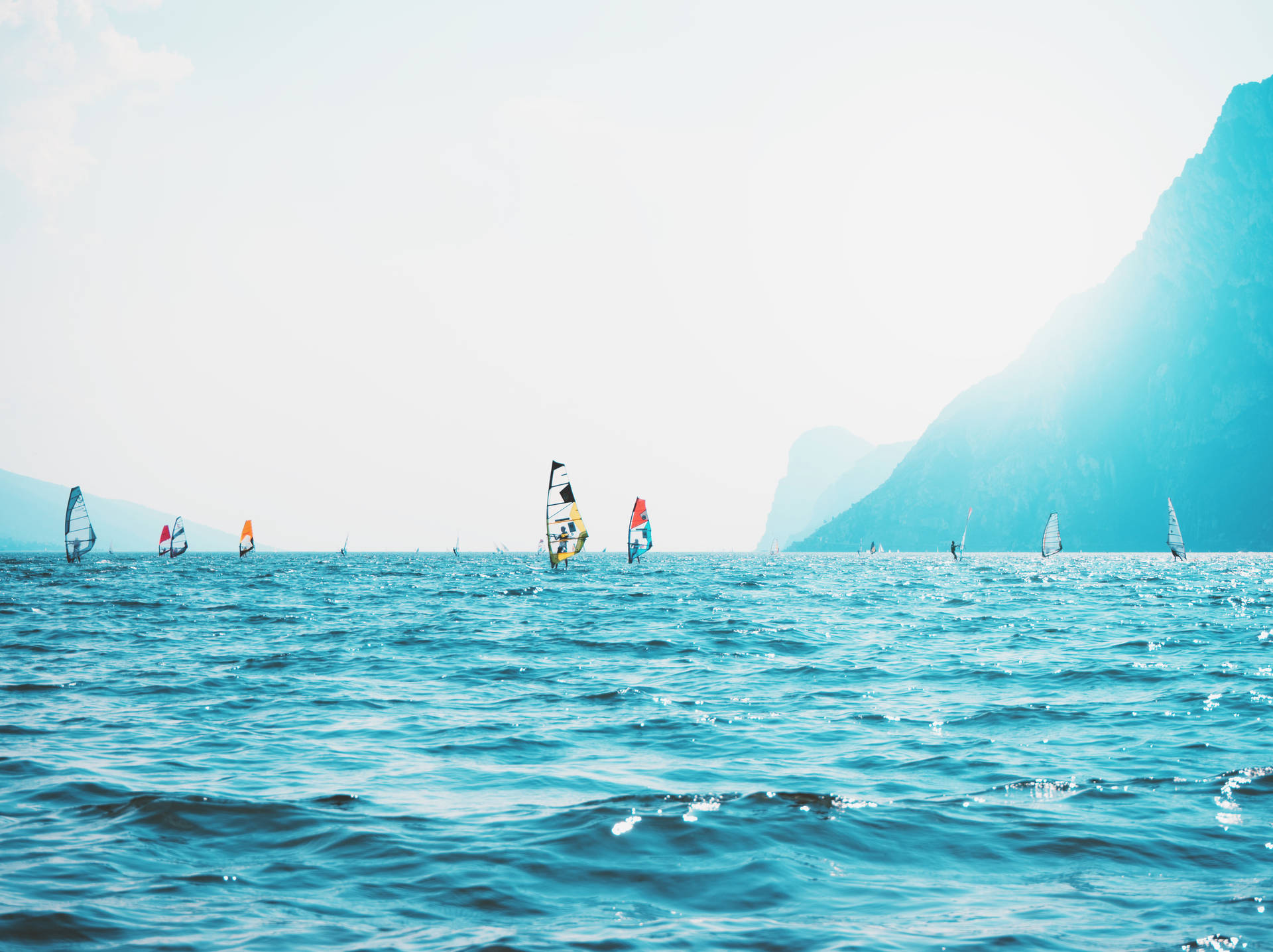 Windsurfing Cyrstal Blå Ocean Wallpaper