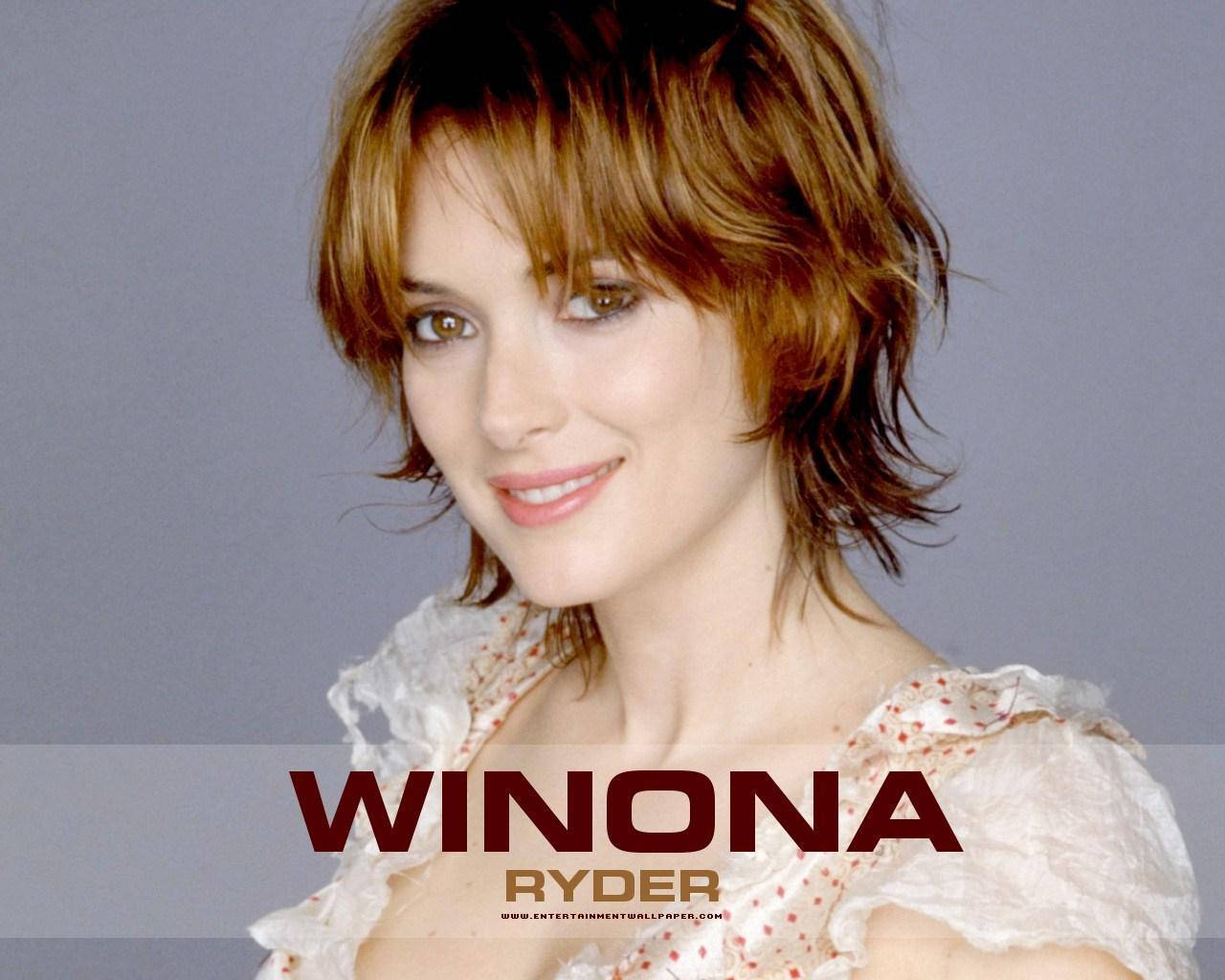 Winona Ryder featured with dirty blonde hair. Wallpaper