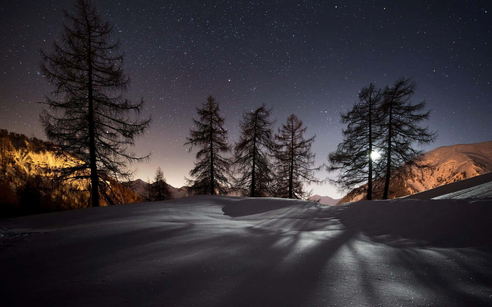 Enjoy a peaceful and chilly winter night Wallpaper