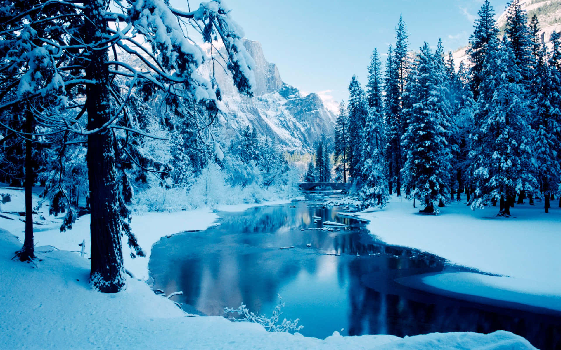 River And Mountain Winter Scenery Desktop Wallpaper