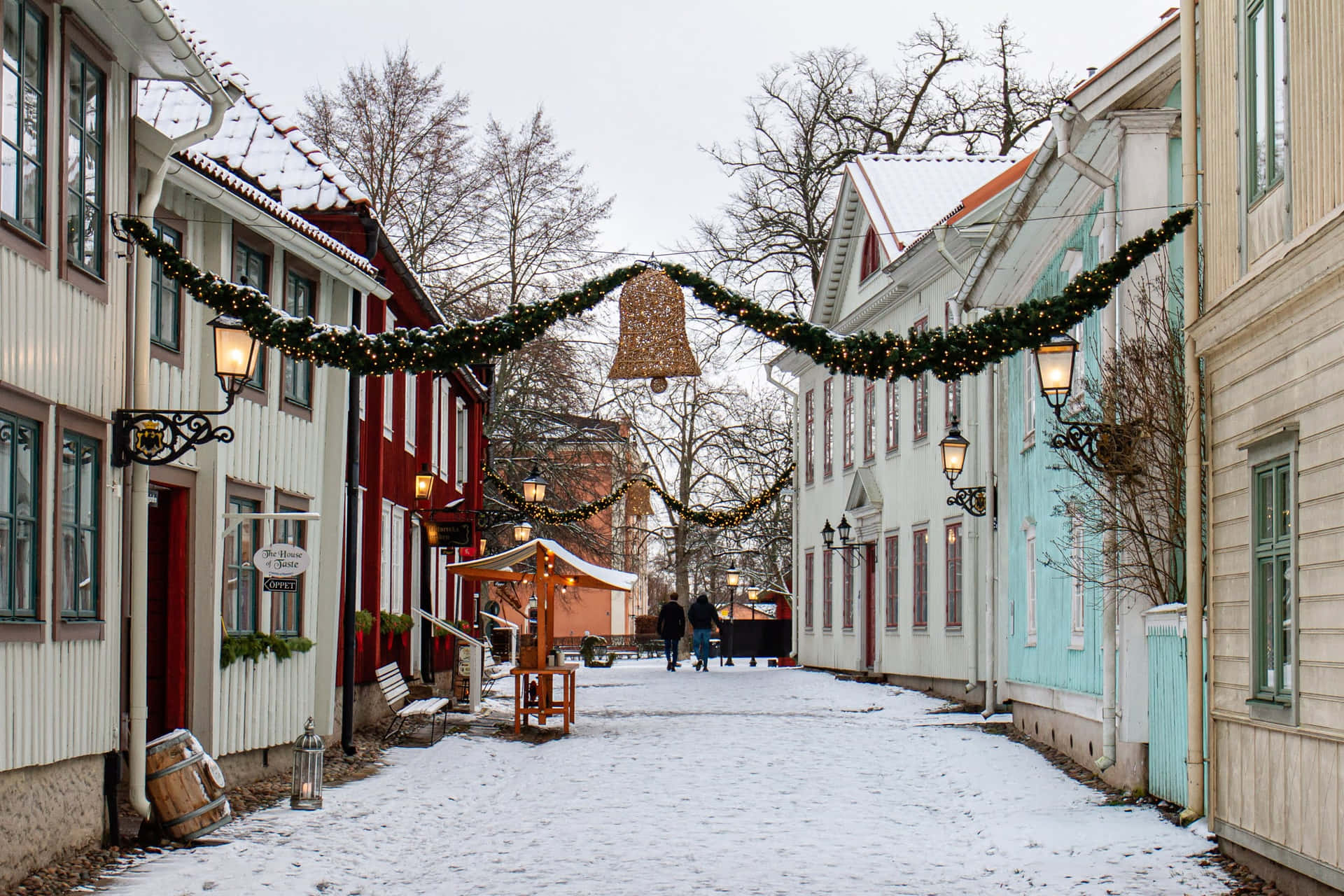 Winter Street Scene Linkoping Sweden Wallpaper