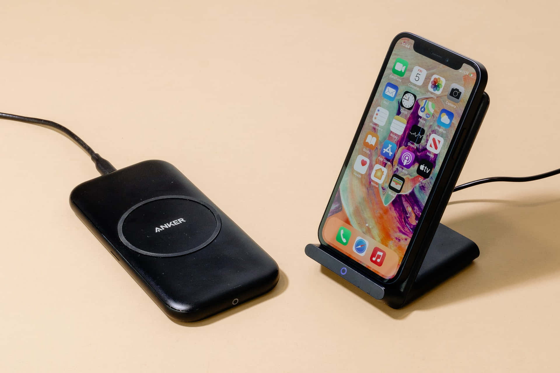 Wireless Charging - Get your Devices Powered Instantly without the Wires" Wallpaper
