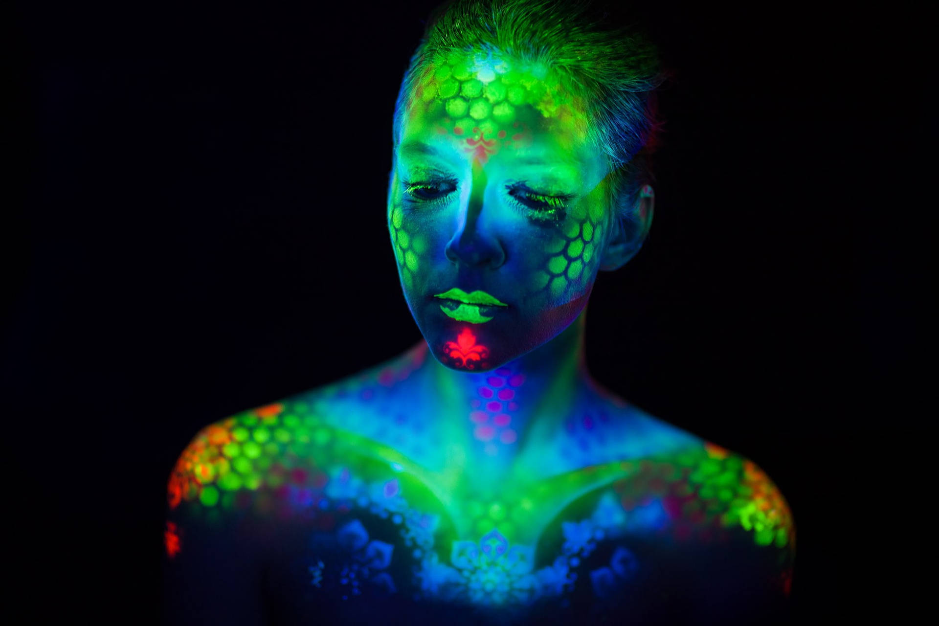 Woman Body Painted With Neon Green Wallpaper