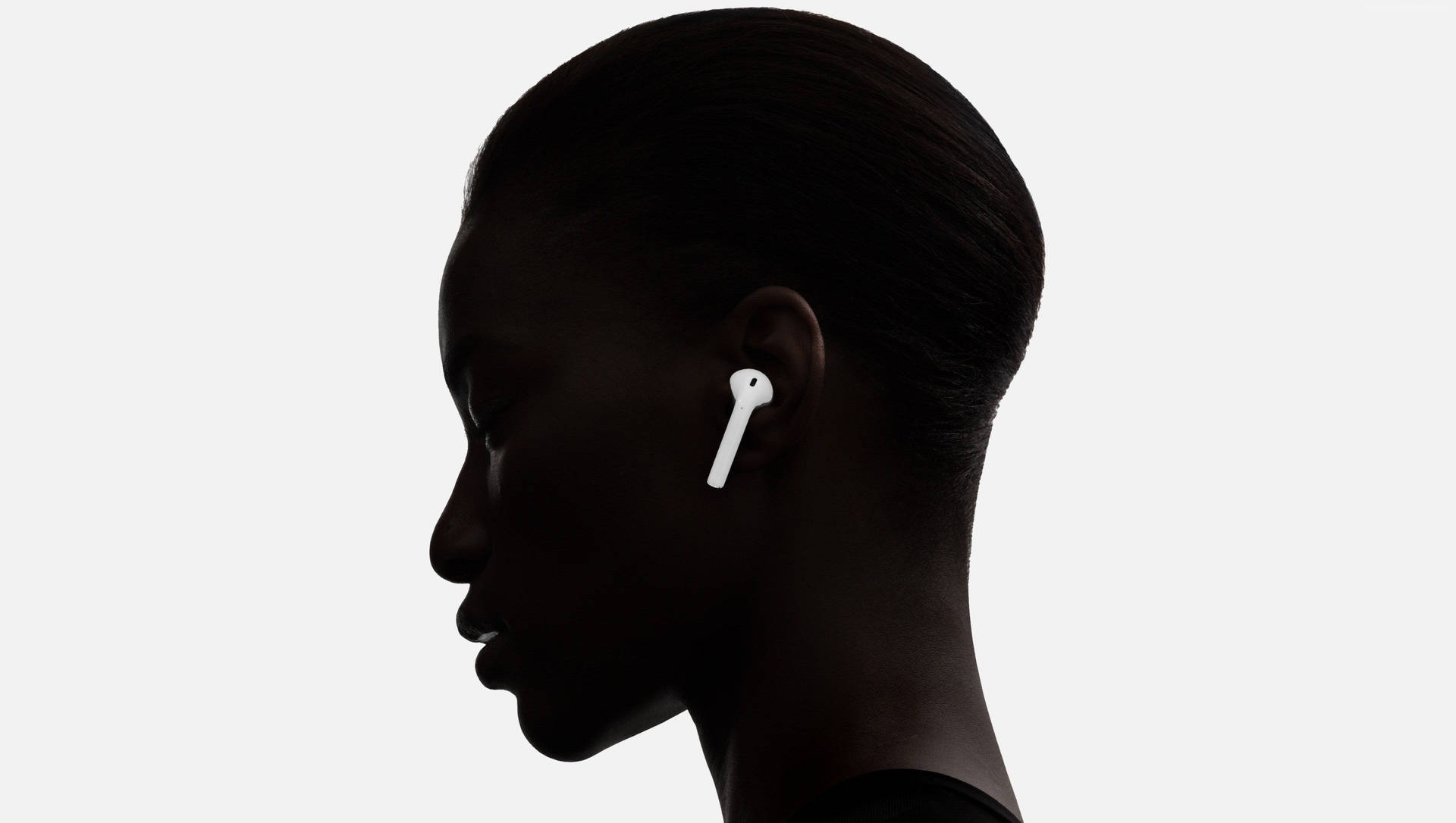 Woman With Apple Airpods Wallpaper