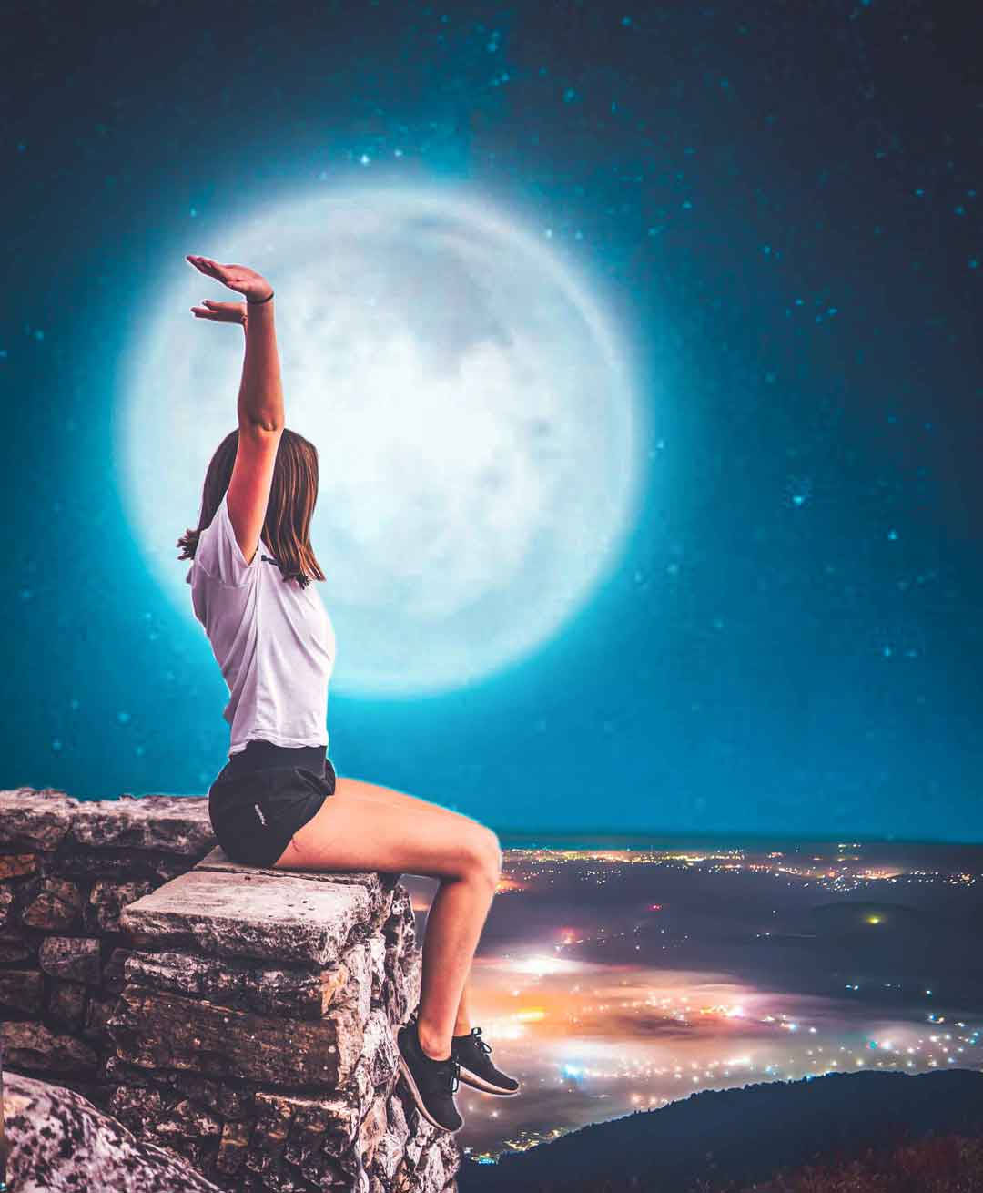 Woman With Moon Picsart