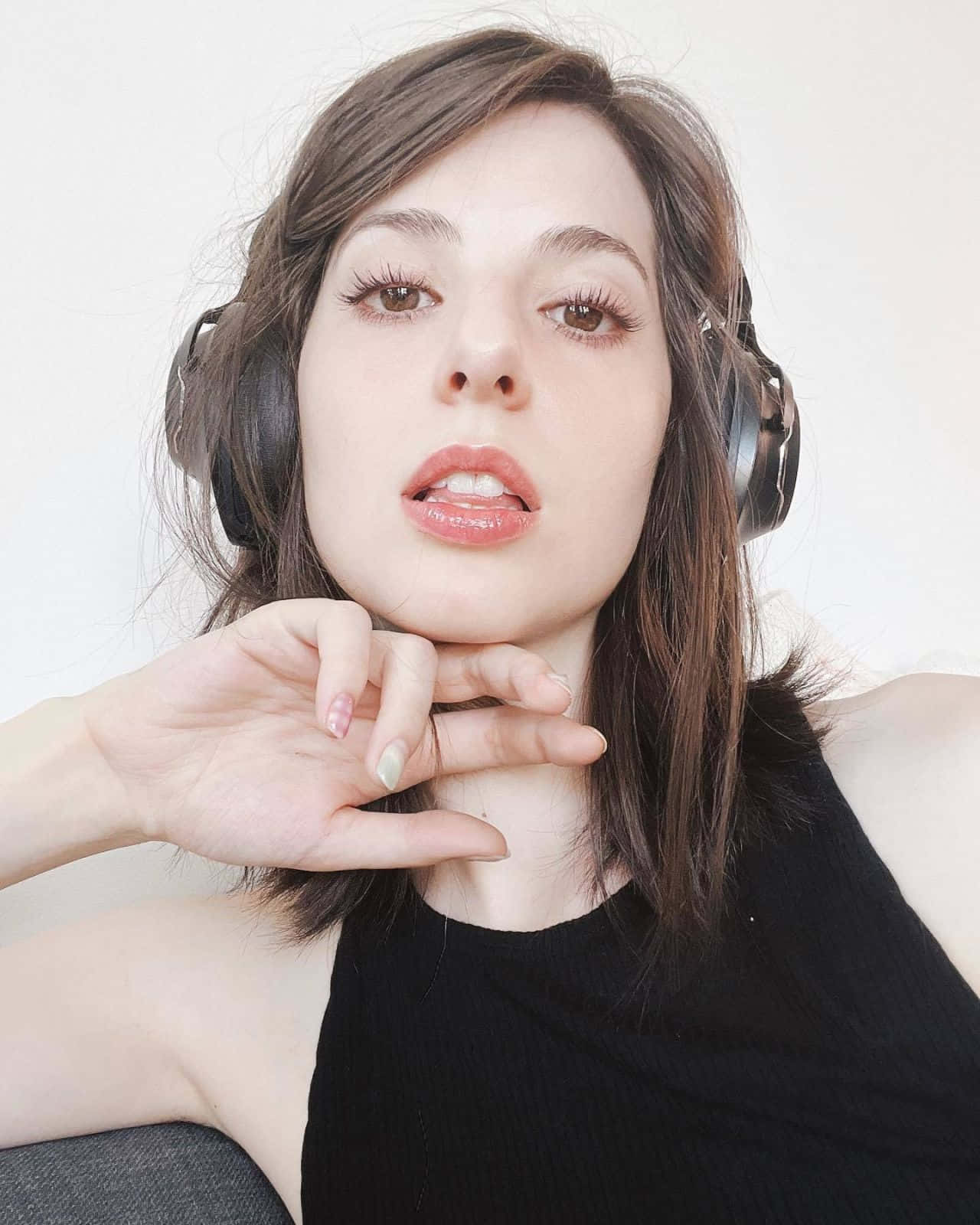 Womanwith Headphones Portrait Wallpaper