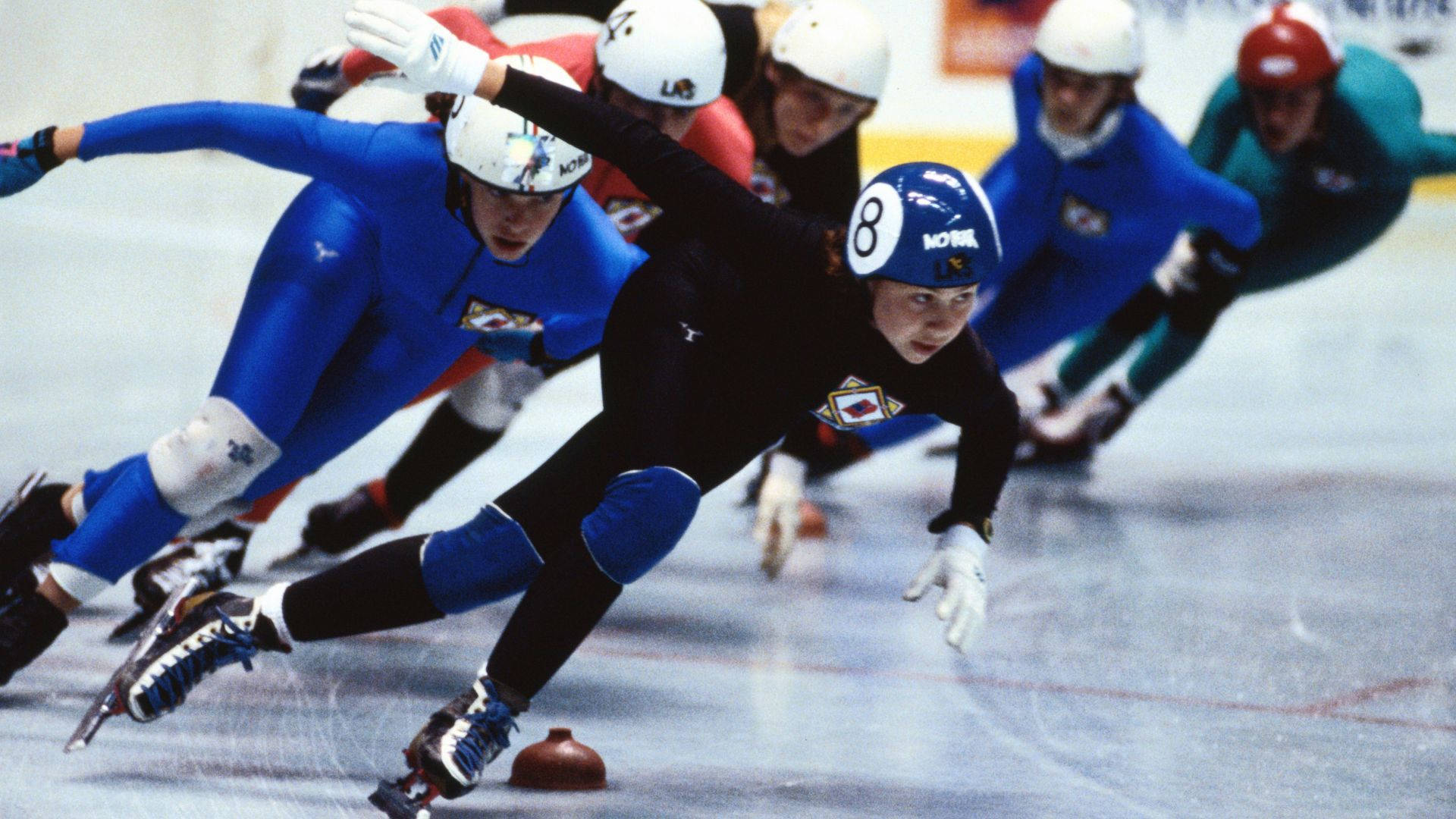 Women Speed Skating In The Ice Wallpaper