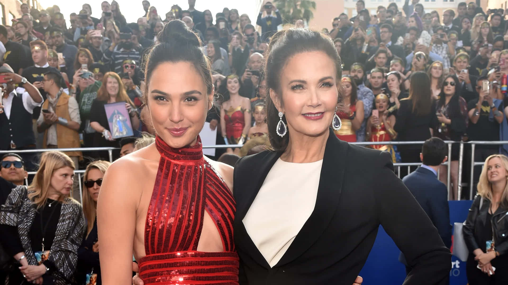 Wonder Woman Actresses Red Carpet Moment Wallpaper