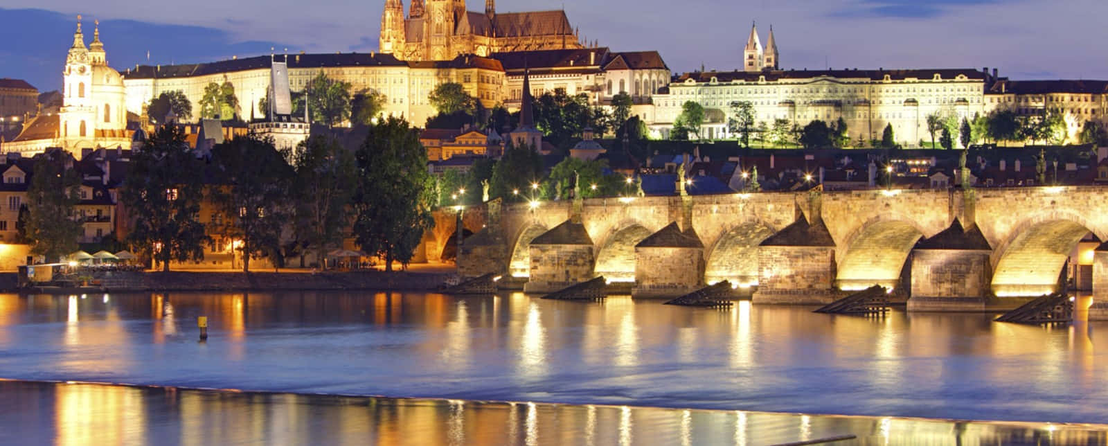 Wonderful View At Prague Castle Wallpaper